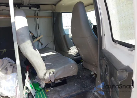 2017 Chevrolet Express 2500 Work Van из США, поврежденный, VIN 1GCWGBFF8H1306446